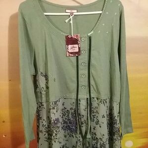 Joe Brown's top size 16